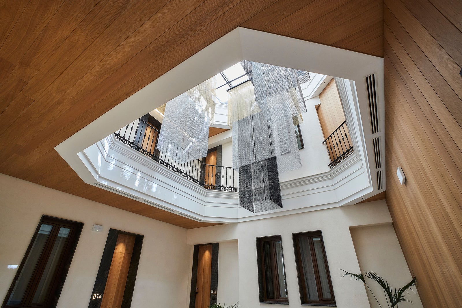 End user Reference 2022 Hotel UNUK Spain Lifestyle Image 46 duct (jpg)