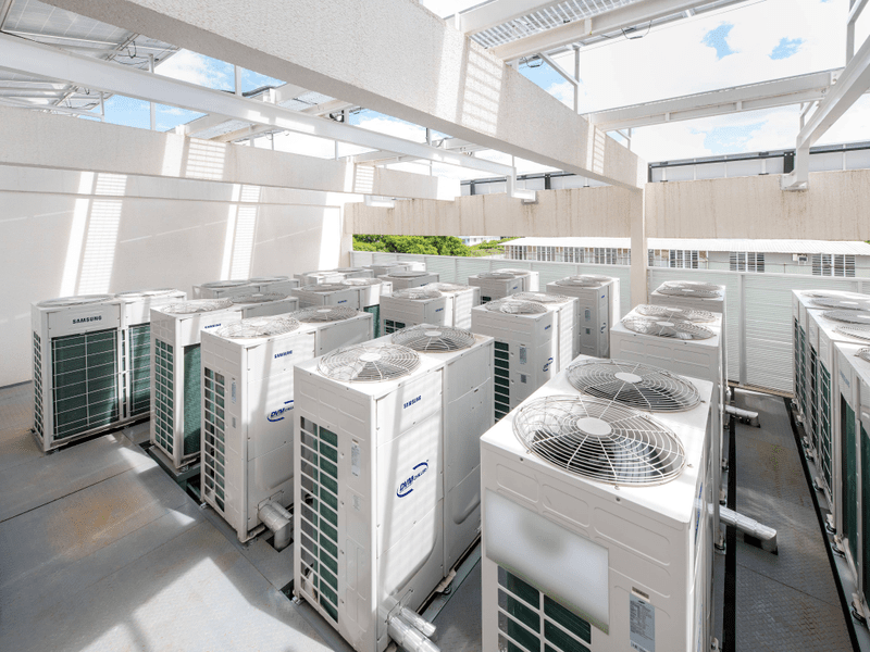 P198 199 TIME4537 1 dr02bw