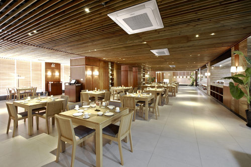 (IDU)Wind Free 4Way Restaurant 1 close
