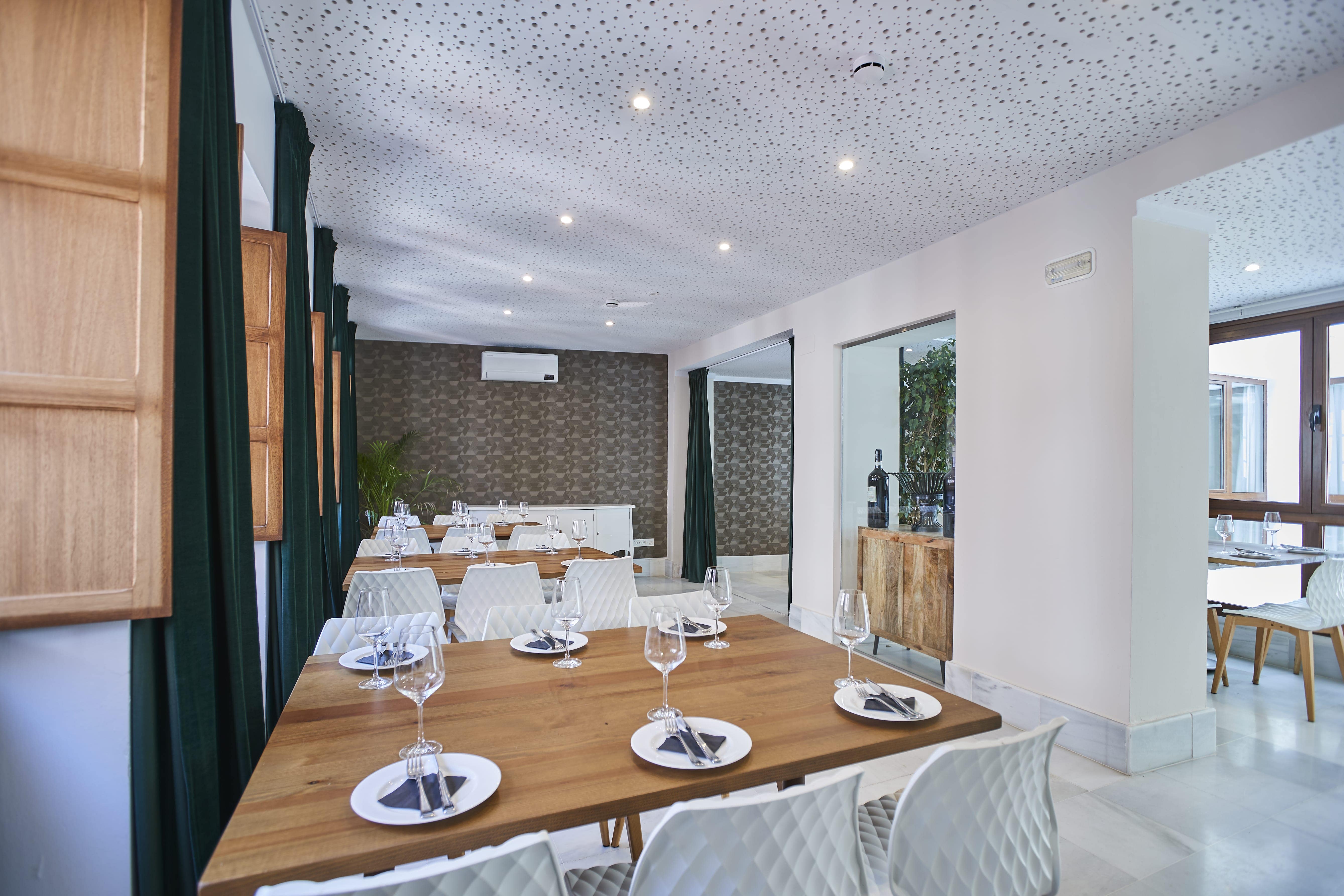 Samsung Sevilla Rest 18